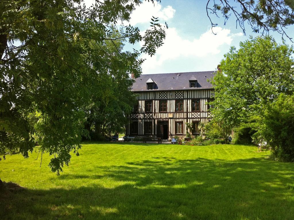Le Petit Manoir De La Vernelle Bed & Breakfast Fourmetot Bagian luar foto